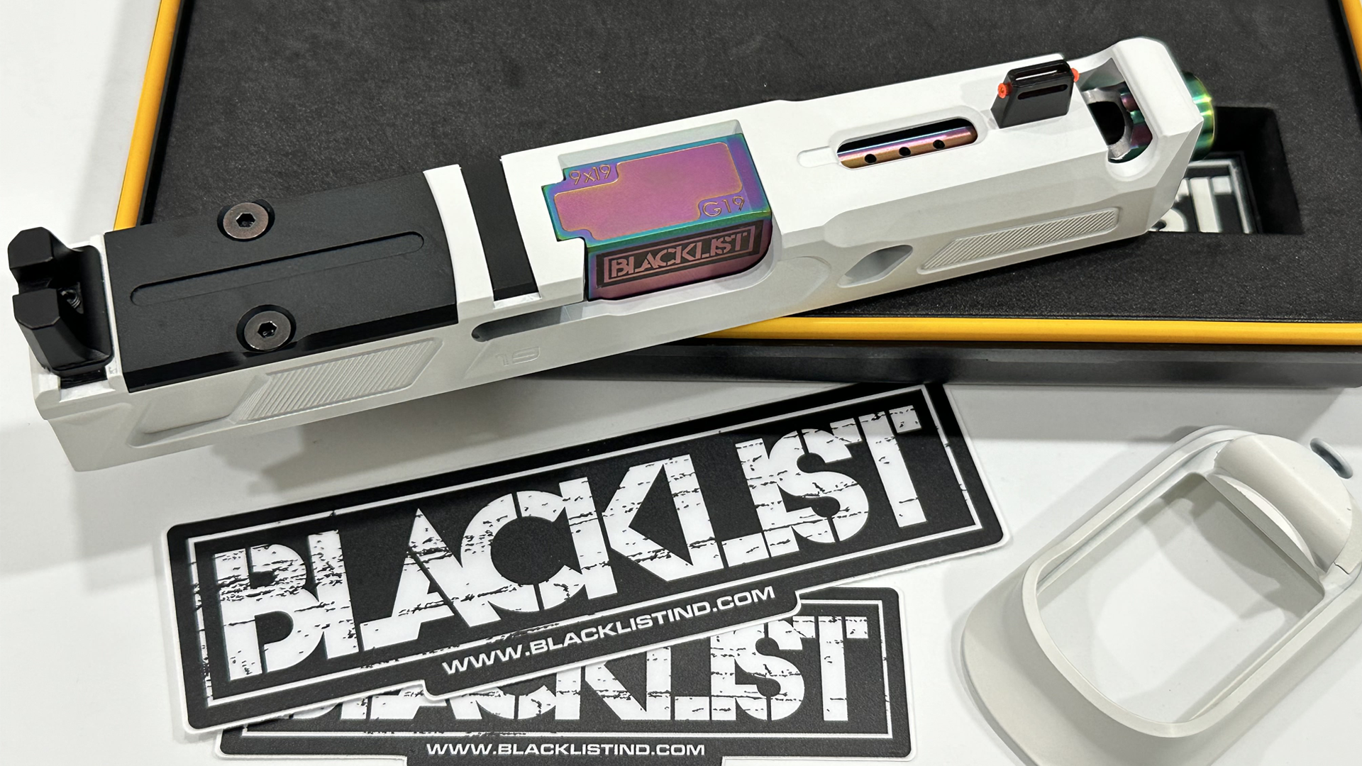 (Special Limited Edition) White Storm Trooper Cerakote® Marconi X19.2 RMR Ported Slide + Magwell + Blacklist Barrel - Image 9